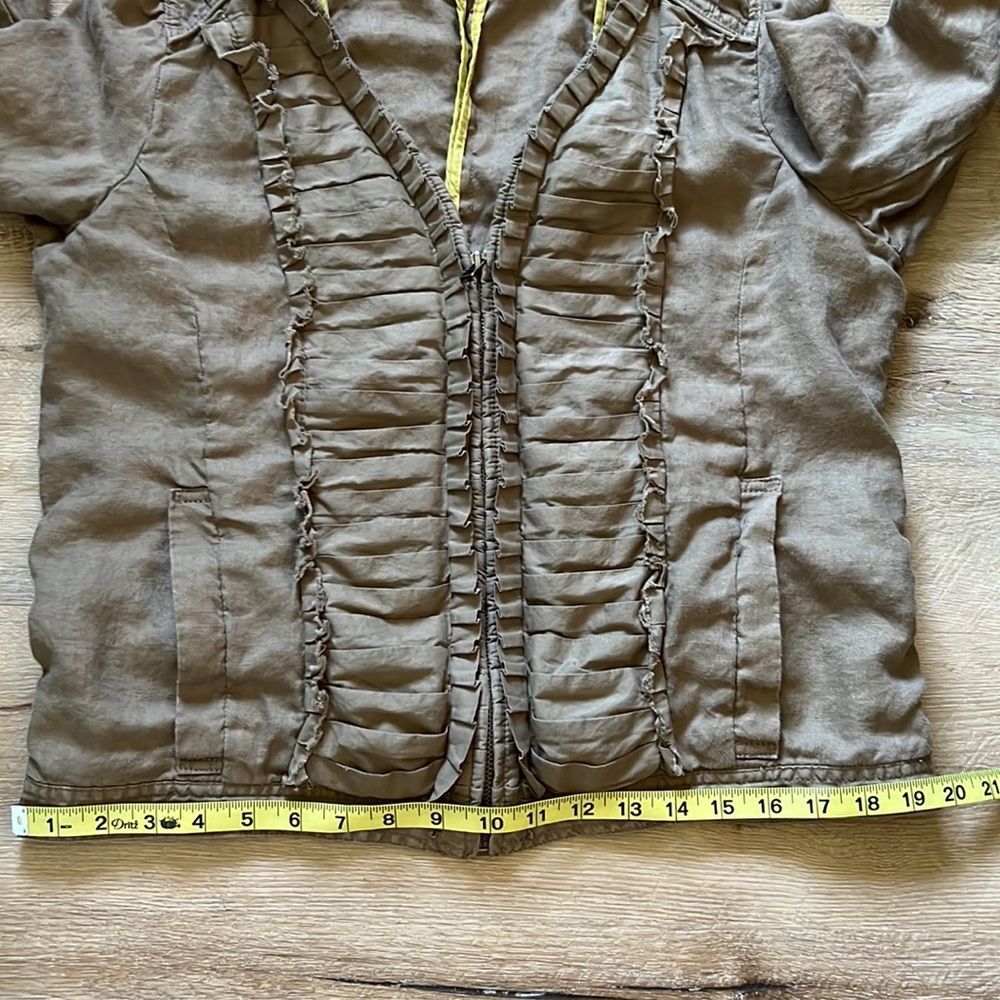 Linen Ruffle Jacket - Picture 11 of 11